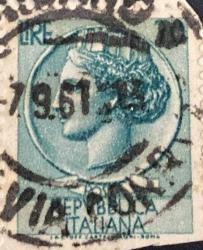 İtalya Pulu - Italy Stamp - Mektup Zarfından Kesilmiş  / Postadan Geçmiş Pul Filateli - 7 EYLÜL 1961 DAMGALI - SYRACUSE MADENİ PARASI TEMALI İTALYAN PULU, 20 PARA - YABANCI PULLAR -NOSTALJİK DOĞUM GÜNÜ HEDİYESİ