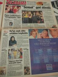 SABAH MELODİ GAZETESİ VE SABAH TELERAMA GAZETESİ KADINLARA ÖZEL - 22 Eylül 1996 -Karikatürler-Walt Disney/Boncuk-Mort Walker-Dick Browne/Bizim Aile-Tom Armstrong/Marvin-Graham Allen-John Dodd/Kral Kedi-Süleyman Turan/Dön Artık-Astroloji-Bülent Kısa-Klinik-Meltem Pusat-Telerama Programı-Sabah Filmleri-Öğlen Filmleri-Akşam Filmleri-Erdoğan Sevgin-Seda Kaya güler-gelin dergisi-nazar-pantolon-gencay gürün-beko-sade tören-ceket-atlas-sevişmek-iskelet-cennet-elif ergo-sementa-singer-rowenta-aşk-istanbul-gold star-medyatör-zeki müren-suna pekuysal-görgüsüzler-perihan savaş-kayıp aranıyor-yol geçen hanı-ali öztürk-sihirli ceket-olgun şimşek-savaş yurttaş-yeni dalga-yazlıkçılar-Sinan çetin-müjdat gezen-perran kutman-büyük başkan-ölüm görevi-cüneyt arkın-yolcu-halil ergün-müjde ar-hasret-ökten-emel sayın-engin çağlar-falım-yarım pansiyon-hayatım-gece uçuşu-biz bir aileyiz-serpil çakmaktı-türk sineması-görgüsüzler-haberler-hava durumu-politika kulvarı-bizim mahalle