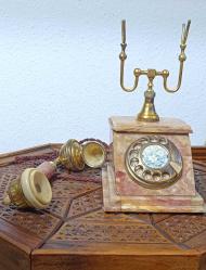1950-1960 YILLARI MERMER GÖVDELİ AHİZELİ ÇEVİRMELİ TELEFON