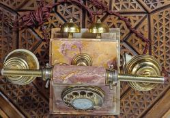 1950-1960 YILLARI MERMER GÖVDELİ AHİZELİ ÇEVİRMELİ TELEFON