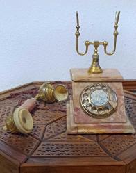 1950-1960 YILLARI MERMER GÖVDELİ AHİZELİ ÇEVİRMELİ TELEFON