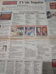SABAH MELODİ GAZETESİ VE SABAH TELERAMA GAZETESİ KADINLARA ÖZEL - 5 ekim 1996 -Karikatürler-Walt Disney/Boncuk-Mort Walker-Dick Browne/Bizim Aile-Tom Armstrong/Marvin-Graham Allen-John Dodd/Kral Kedi-Süleyman Turan/Dön Artık-Astroloji-Bülent Kısa-Klinik-Meltem Pusat-Telerama Programı-Sabah Filmleri-Öğlen Filmleri-Akşam filmleri- Hülya Özer çiltaş- Hale pakcan- süleyman turan-lale orta- meltem Pusat- Neslihan Demir- erkan Balkan- serdar Ortaç- demet-sezen aksu-asya-kayahan-yıldız tilbe-soner arıca-mustafa sandal-ümit sayın-kenan doğulu-haluk Levent- erol Büyükburç- borankaya-ali kamber-sait özen-ertunç demirci-şakir Yıldız baş-hatice derya-bekir gürel-tülay mengiman- murat Koruk- yıldız tilbe-erdoğan sevgin- mine çayıroğlu-serpil tambur- murat birsel- Sezen Aksu- Ali Öztürk- kenan Evren- seda Sayan- Arif erkuş-ercan turgut-pembe mutlu-akif yılmaz-kemal Sunal- meral Orhan say-ömer kavur-necla nazır-serdar Gökhan- Erol Evgin- müjdat gezen-asuman Aslan