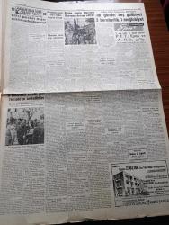 Cumhuriyet Gazetesi - 3 Haziran 1960 - İbret Dersi Yazan Nadir Nadi Köşe Yazısı - Fuzuli Yatırımlardan Vazgeçilmeye Başlandı - Soma Termik Santralının Faaliyeti Dün Sabah Durduruldu - İçişleri Bakanı Muharrem Kızıloğlu Artık Silahımız Basındır Dedi - Bütün Yurtta Hürriyet Bayramı Devam Ediyor - Adnan Menderes Uçakla Yurtdışına Firara Teşebbüs Etmiş - Sabık Devlet Adamlarına Artık Maaş Ödenmeyecek - İzmir Barosu Mesulleri Savunmayacak - Dümensiz Gemi Yazan Rikkat Köknar Yazı Dizisi - Yıldızlar Mahallesinde Komiserdim Beverly Hills Yazan Clinton Anderson Yazı Dizisi - İnkılap Şehitleri Anıtkabir'e Defnedilecekler - Burhan Felek Köşe Yazısı - İtalya'nın Solcu Sosyalist Partisi Lideri Pietro Nenni Aşırı Solcuları Mağlup Etti - Resimli Roman Başkasının Günahı Çizen Yves Sayol - Adını Kaybeden Adamın Çeviren Hatice Vildan - Koruyucu Melekler Aşkın Gözleri Çizgi Roman - Bay Oscar Karikatür - 2. Gün Terfi Ve Tenzil Maçları PTT Eyüp Ve Altınordu Galip -  Ali İhsan Kalmaz Hatıra Defteri