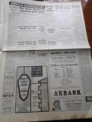 Cumhuriyet Gazetesi - 4 Haziran 1960 - Seçim Sistemi Nispi Usule Çevriliyor - İlk Hedef Seçim Olmalıdır Yazan Nadir Nadi Köşe Yazısı - Cemal Gürsel'in Amerikan Basınına Beyanatı - Şehit Cesetleri Kıyılıp Hayvan Yemi Mi Yapıldı - Et Ve Balık Kurumunda Hayvan Yemi Nasıl Yapılır - İsmet İnönü İle Osman Bölükbaşı Görüştüler - İstanbul Teknik Üniversite Rektörü Profesör Doktor Fikret Narter'in Basın Toplantısı - Adnan Menderes'in Kasalarında Arama - Yassıada'ya Götürülen Sabıklar Karaborsadan İlaç Temini İstiyorlar - Yıldızlar Mahallesinde Komiserdim Beverly Hills Yazan Clinton Anderson Yazı Dizisi - Dümensiz Gemi Yazan Rikkat Köknar Yazı Dizisi - Nikita Hrutçev Rusya'nın Yeni Silahsızlanma Planını Açıkladı - Resimli Roman Başkasının Günahı Çizen Yves Sayol - Adını Kaybeden Adam Çeviren Hatice Vildan - Balkan Güreşlerinden Milli Takımımız Çekildi - Ankara'da Polis Kurşunu İle Delik Deşik Olan Fakülte Duvarları - Demokrat Parti'nin Üniversiteye Siyaset Sokan Adamı Samet Güldoğan
