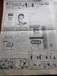 Cumhuriyet Gazetesi - 4 Haziran 1960 - Seçim Sistemi Nispi Usule Çevriliyor - İlk Hedef Seçim Olmalıdır Yazan Nadir Nadi Köşe Yazısı - Cemal Gürsel'in Amerikan Basınına Beyanatı - Şehit Cesetleri Kıyılıp Hayvan Yemi Mi Yapıldı - Et Ve Balık Kurumunda Hayvan Yemi Nasıl Yapılır - İsmet İnönü İle Osman Bölükbaşı Görüştüler - İstanbul Teknik Üniversite Rektörü Profesör Doktor Fikret Narter'in Basın Toplantısı - Adnan Menderes'in Kasalarında Arama - Yassıada'ya Götürülen Sabıklar Karaborsadan İlaç Temini İstiyorlar - Yıldızlar Mahallesinde Komiserdim Beverly Hills Yazan Clinton Anderson Yazı Dizisi - Dümensiz Gemi Yazan Rikkat Köknar Yazı Dizisi - Nikita Hrutçev Rusya'nın Yeni Silahsızlanma Planını Açıkladı - Resimli Roman Başkasının Günahı Çizen Yves Sayol - Adını Kaybeden Adam Çeviren Hatice Vildan - Balkan Güreşlerinden Milli Takımımız Çekildi - Ankara'da Polis Kurşunu İle Delik Deşik Olan Fakülte Duvarları - Demokrat Parti'nin Üniversiteye Siyaset Sokan Adamı Samet Güldoğan