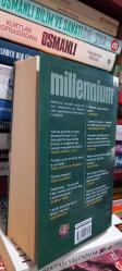 Arı Kovanına Çomak Sokan Kız - Milennium Serisi - 3  İlk 1. Baskı