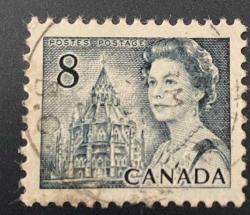 Kanada Pulu - Canada Stamp -  Postadan Geçmiş Pul Filateli - DAMGALI - KRALİÇE II. ELIZABETH RESİMLİ TARİHİ MİMARİ YAPI TEMALI KANADA PULU, 8 PARA - YABANCI PULLAR-NOSTALJİK DOĞUM GÜNÜ HEDİYESİ