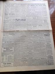 Tercüman Gazetesi - 3 Haziran 1960 - İhtilal Gecesi Şehit Olan Teğmen Ali İhsan Kalmaz'ın hatıra Defteri - Hükümet Yeni İcraat Arifesinde - Yepyeni Bir Polis Teşkilatı Kurulacak - General Burhanettin Uluç Anlatıyor Celal Bayar'ı Ben Tevkif Ettim - Nümayişlere Teknik Üniversitede Katılmıştı - İETT Müdürü Albay Kurmay Albay Orhan İlter Vazifesine Başladı - İzmir Askeri Emniyet Müdürü Kurmay Albay Sefa Poyraz - Şehit Talebe Miktarı Kısa Zamanda Tesbit Edilecek - Yeni Demokrasinin Eşiğinde 5 Yazan Haldun Taner köşe Yazısı - Gümüşselvi Yazan Kerime Nadir Yazı Dizisi - Keloğlan Çizen Carl Anderson - 27 Mayıs Mucizesi ve Dünya Basını - Dağı Gösterip Kromdur Diye 75 Milyon Lira Kredi Almışlar - Hatır İçin Verilen Otobüs Pasoları Geri Alınacak - Eski Günlerin Hikayesi - Adnan Menderes Dünyayı Aldatırım Sanıyordu - 7 Mayıs İsmet İnönü Yabancı Gazete  Mensuplarıyla Görüştü - Yasak Şiiri Yazan Hasan Atılay - Meclisin Son Celsesi - Osman Bölükbaşı Konuşuyor