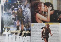 SABAH DERGİ GRUBU-SİNEMA DERGİSİ-POPÜLER SİNEMA DERGİSİ-5.000.000TL-2004-SAYI:5-MAYIS-BİLİMKURGUNUN YENİ TRENDİ:SİBERPUNK-TAKVIM KIZLARI-UÇAN SÜPÜRGE'NIN FILMLERI-EFSANE HİÇ BU KADAR GÖRKEMLİ OLMADI-TROY-KAHRAMANLAR BİRARADA-VAN HELSING-JANE CAMPION VE IN THE CUT-AYIN YENI DVD'LERI-THE DAY AFTER TOMORROW-HOLLYWOOD YAZININ İLK FİLMLERI TÜRKIYE'DE-DESTANLARIN ANASI TRUVA-HAYATIM ÇİZGİ ROMAN-AMERICAN SPLENDOR-DÜNYA DONUP KALINCA-YARINDAN SONRA-HAL VE GİDİŞ FENA-ŞEYTANA KARŞI-KAHRAMANLARDAN EKIP ÇALIŞMASI-VAN HELSING-SÜPÜRGE YERE İNMİYOR-BAK ŞU SOYGUNA-ANTI KORFORMIST KADINLARA KARŞI-FRANNIE HANIMIN GÜNDÜZ DÜŞLERİ-TUTKU ESIRLERI-BOX OFFICE-ELEŞTİRİLER-KELEBEK ETKISI-INSAN LEKESI-THE DREAMERS-ÖLÜLERİN ŞAFAĞI-ÖZEL SEANS-PROFILLER-JAKE GYLLENHAAL-RICHARD ROXBURG-MARK RUFFALO-JULIA STILES-IŞIK VE GÖLGE-ATILLA DORSAY-KÜLT FİLMLER-ZARDOZ-EV EĞLENCESİ-SİNEMA ÇIKIŞI-CEM ÖZER-SİNEMATOGRAFİK CAZ-BİLGE OLGAÇ-BAY SMITH JERSEY'DEN GİTMİYOR-A'DAN Z'YE SENARYO YAZMA TEKNİĞİ-GEZİCİ FESTİVAL'DE PARİS HAVAS