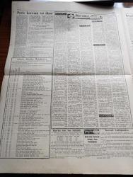 Ulus Gazetesi - 14 Haziran 1960 - Sanayi Bakanlığı Borcu 6,706 Milyar Lira - 1960'da Dışarıya Ödenecek Sanayi Borcu 750 Milyon - 3 Mayıs'ta Cemal Gürsel Celal Bayar'ım İstifa Etmesini İstemişti - Geçici Anayasanın Işığında Yazan Yakup Kadri Karaosmanoğlu Köşe Yazısı - Muhafız Alayını Başkent Alkışladı - İstanbul Üniversitesi Büyük Törenle Açıldı - Olur Mu Böyle Olur Mu Kardeş Kardeşi Vurur Mu Yazan Altan Öymen Yazı Dizisi - Dışarda Türkiye Yazan Kemal Zeki Gençosman - Billur Köşk Yazan Elizabeth Caddell Yazı Dizisi - Paris Kervanı Ve Ötesi Metin And - Devlet Tiyatrosu Paris'te Kral Oidipus Ve Hürrem Sultan'ı Oynayacak - Bir Vatandaşın Hazineye Bağışı 1 Kilo Külçe Altın İle 500 Cumhuriyet Altını - İstanbul Belediyesi Demokratik Parti'nin Gelir Kaynağı İmiş -  America Gençlerbirliğini Dün Gece 2 0 Yendi - Beden Terbiyesi Genel Müdürü Mehmet Arkan Dün İstifa Etti - Davis Kupası Yarım Finalleri - Ankara Kupası Basketbol Turnuvası - Real Madrid'in Talip Olduğu Meşhur Brezilyalı Yıldız Pele