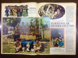 HAYAT SPOR DERGİSİ - 27 TEMMUZ 1977 - SAYI: 30 - GALATASARAY'LI TACETTİN POSTERİ - ÖN KAPAK BAHRİYELİ KOSTÜMÜ İLE FATİH TERİM - OKTAY ŞENSOY - TRABZONSPOR - NEJAT KASA KASAPOĞLU - TARIK ÇALDIRAN - 70 YILIN SEVGİLİSİ FENERBAHÇE - TÜM KUPALAR FENERBAHÇE'İNİN - DİDİ - MEHMET JEBA BERKOK, FENERBAHÇE - OĞUZ LEVENT - CİCİ NECDET - FUTBOL DÜNYASININ BÜYÜK YILDIZLARI ALBÜMÜ, VANDE KERKHOF WILLY - VOGTS BERTİ - OĞUZ LEVENT - KOCAELİ FUAR KUPASI - BALKAN ŞAMPİYONU MUSTAFA ERTEM ARZUHALCILIK YAPIYOR - EROL ÖZGÜÇ - COSMOS'TA İÇ SAVAŞ - MEHMET ÇAKAL - BECKENBAUER - ARKA KAPAK, GALATASARAY'IN TRANSFER BOMBALARI, ENGİN, TACETTİN, ERDOĞAN, MURAT - EMİN OĞUZ - SALİH SEZER - VEYSEL SERÇE - HALİT KIVANÇ - ERDEN GÜLEY - DR. TARIK ÖZERENGİN - FUTBOL ÖĞRETİYORUZ, DANNY BLANCHFLOWER - CEM ATABEYOĞLU - POSTERLİ 32 SAYFA TAM TAKIM SPOR DERGİSİ