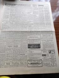Ulus Gazetesi - 23 Haziran 1960 - Memleket Adamı Ve Parti Şefi Yazan Yakup Kadri Karaosmanoğlu Köşe Yazısı - İnsan Ve Sadakat Yazan Bülent Ecevit Köşe Yazısı - Milli Birlik Komitesi Yarın And İçiyor - And İçme Töreni Saat 18,de Büyük Millet Meclisi Binasında Yapılacak - Başkan Orgeneral Cemal Gürsel Gazete Sahip Ve Başyazarlarını Bu Sabah Kabul Edecek - Sekiz General 2 Subay Nezarette - Atatürk'ün Manevi Huzurunda Türk Milleti İle Türk Polisi El Ele - Billur Köşk Yazan Elizabeth Caddell Yazı Dizisi - Yirmi Yedi Mayıs Ruhu Yazan Şinasi Özdenoğlu - İstanbul Valisi Ethem Yetkiner İle İstanbul Belediye Başkanı Kemal Aygün Eroin Kaçakçılığı Yapmışlar - Demokrat Parti Zamanında Ticaret Ve Sanayi Odaları Parti Lokaline Dönmüştü - Hazineye Altın Ve Mücevher Yağmuru -  Köylere Gazete Gönderme Kampanyası Devam Ediyor - Olur Mu Böyle Olur Mu Kardeş Kardeşi Vurur Mu Yazan Altan Öymen Yazı Dizisi - Olimpiyata 6 Branşta 45 Sporcuyla Katılacağız - Cemal Gürsel Kupasında Fenerbahçe Vefa'yı Yendi