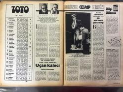 HAYAT SPOR DERGİSİ - 12 HAZİRAN 1974 - SAYI: 15 - BEŞİKTAŞ FUTBOL TAKIMI 1974 TAKIM KADROSU POSTERİ - ERDEMİRSPOR 1974 TAKIM KADROSU POSTERİ - ŞAMPİYON FENERBAHÇE ÖZEL ALBÜMÜ 2 - FENERBAHÇE'Lİ NİYAZİ YURTSEVER POSTERİ - FENERBAHÇE'Lİ MUSTAFA KAPLAKASLAN POSTERİ - 1974 GAZİ KOŞUSUNU NADAS İSİMLİ SAFKAN MÜMİN ÇILGIN İLE KAZANDI - KARAYEL'İN KARDEŞİ ŞAMPİYON NADAS - GÜVEN KUYUMLU - BAŞBAKANLIK KUPASI  - BREZİLYA YUGOSLAVYA MAÇI - 67 YILLIK ŞANLI TARİHİNDE FENERBAHÇE BAŞKANLARI - SABRİ KİRAZ - DİDİ - TARIK ÖZERENGİN - CEM ATABEYOĞLU - ÖMER KARADAĞ - CİHAT ARMAN - SARİ HOCA