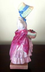 İngiliz Royal Daulton Çiçekçi Kız 