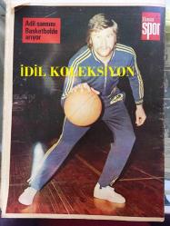 HAYAT SPOR DERGİSİ - 21 OCAK 1977 - SAYI: 3 - TRABZINSPOR 1977 TAKIM KADROSU POSTERİ - GAZİANTEPSPOR 1977 TAKIM KADROSU POSTERİ - ECZACIBAŞI KIZ VOLEYBOL TAKIMI 1977 POSTERİ - ALLİSON - SELÇUK BEŞİKTAŞ'DAN SÖZ ALDI - FEHMİ DİNÇER - BOYACI REŞİT - AVNİ AKYOL - İBRAHİM EROL - HALİT KIVANÇ - NEJAT KASAPOĞLU - FAHRİ İKİLER - DİYARBAKIRSPOR - LİDER BEŞİKTAŞ - BASKETBOL, İTÜ - SEDAT ARZUOĞULLARI - ŞENOL GÜNEŞ - ORHAN BORAN - HİLMİ OK - CHRIS EVERT - AHU TUBA - KAĞITSPOR - NAZIM KOKA - CEM ATABEYOĞLU - ARKA KAPAK, ADİ BASKETBOL OYNARKEN - POSTERLİ 32 SAYFA TAM TAKIM SPOR DERGİSİ