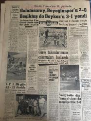 YENİ SABAH GAZETESİ 12 AĞUSTOS 1963 YIL :26 SAYI :8768---Dondurulmuş et ihraç edeceğiz ----Mimarlar Odasına Göre İnşaat Aksayacak ---M.Mercouri ,Türklerin 4 Karılı Olmadığını Öğrendi ---Mafia nın ele geçmez  lideri dün yakalandı --Başkası ile dans eden nişanlısının başına bira şişesi indirdi ---Stephen Ward ın bir oğlu olacak ---Rusya nın iddiaları reddedildi ---Eniştesini  bıçakla vurarak öldürdü ---Moskova anlaşması Amerikan  senatosunda ---Edebiyatçıların dilekleri :Siyavuşgil ---Büyük soygun  ipucu  verdi ---Gelecek yıla kadar memur  tasfiyesi düşünülmüyor ---Üsküp te deprem hasar gören binaları  yıktı ---Galatasaray ,Beyoğluspor u 3-0 Beşiktaş da Beykoz u 3-1 yendi ---Güreş takımlarımızın çalışmaları  hızlandı ---Voleybol de dün Yunanistan ı da mağlup ettik :3-0  --I.Y.I İlk gün 32-22 ileride --Bir şoför  otobüs altında can verdi --Üç zorba bir komisere ateş etti --C.K.M.P nin CHP ile birleşmesini imkansız ---