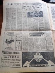 Dünya Gazetesi - 3 Haziran 1960 - Satılık Vicdanlar Sergisi Yazan Falih Rıfkı Atay Köşe Yazısı - Açıklanan Suistimaller - Ziraat Bankası Yolsuzluğunun İçyüzü - Eski Maliye Bakanı Hasan Polatkan'ın Bir Sigortası Şirketinden Zimmetine 4 Milyon Liradan Fazla Para Geçirdiği Dün İstanbul'da Resmen Bildirildi - Rektör Sıddık Sami Onar İstanbul'da Öldürülen Öğrenci Sayısı Az Değil dedi - Dün De Yüzlerce Silah Ele Geçti - Adnan Menderes Yurtdışına Kaçmak İstiyordu - Dolar Karaborsada 11 Liraya Kadar Düştü - Hürriyet Şehidi Teğmen Ali İhsan Kalmaz İçin Isparta Ve Eğridir'de Anıldı - Beş Kadından Gelen Mektup Yazan John Klempner Yazı Dizisi - Tahkikat Komisyonunda Sorgum Yazan Bedii Faik Yazı Dizisi - 27  Mayıs 1960 Şiiri Yazan Necati Cumalı - Sandra Çizgi Roman - Lindi Çizgi Roman - Dr. Çat Çizen Bozz - Bu Milleti Karınca Gibi Ezecekleri Ordu Ezdi - Milli Takım Dün Çalıştı - PTT Yine Galip Geldi - İzmir Gençliğinin Hürriyet Mücadelesi - İstiklal Marşı Dahi Copları Durduramadı - Kurban Bayramı