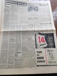 Havadis Gazetesi - 4 Kasım 1960 - Vali Refik Tulga Talebi Üzerine Gizli Celsede Tekrar Dinlendi - 6 7 Eylül Davasına Dün Devam Edildi - Adnan Menderes'in Avukatı Burhan Apaydın Savcının Şahitleri Daha Evvel Dinleyerek İşine Gelenleri Vel ettiğini İddia Etti - Vinylex Davası Bugün Başlıyor - Duruşmadan Notlar - Maliye Vekili Ekrem Alican Huzur Ve Emniyet İktisadi Refahın İlk Şartıdır Dedi - Alpaslan Türkeş Bugün Bir Konferans Verecek - CENTO Kültür Semineri - Türkiye Milli Talebe Federasyonu Yedek Subay Kanunu Hakkındaki Görüşünü Bildirdi - Yeni Bir İslam Tarihi Yazan Peyami Safa Köşe Yazısı - Yeni Rektörler Bugün Seçilecek - Temel Reis Yazan Ralph Stein - Deliler Gülüyor Yazan Süleyman Tekil Yazı Dizisi - Kalorifer Meselesi Yazan Orhan Seyfi Orhon Köşe Yazısı - Basından Özetler - Anayasa Kimin Tarafından ve Nasıl Yapılır Yazan Ordinaryüs Profesör Doktor Ali Fuat Başgil Köşe Yazısı - Explorer 8 Peyki Atıldı - Elektronik Beyin - Affetmeyen Kadın Yazan Yean P. Yoreau - Fenerbahçe Takımı