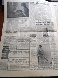Havadis Gazetesi - 4 Kasım 1960 - Vali Refik Tulga Talebi Üzerine Gizli Celsede Tekrar Dinlendi - 6 7 Eylül Davasına Dün Devam Edildi - Adnan Menderes'in Avukatı Burhan Apaydın Savcının Şahitleri Daha Evvel Dinleyerek İşine Gelenleri Vel ettiğini İddia Etti - Vinylex Davası Bugün Başlıyor - Duruşmadan Notlar - Maliye Vekili Ekrem Alican Huzur Ve Emniyet İktisadi Refahın İlk Şartıdır Dedi - Alpaslan Türkeş Bugün Bir Konferans Verecek - CENTO Kültür Semineri - Türkiye Milli Talebe Federasyonu Yedek Subay Kanunu Hakkındaki Görüşünü Bildirdi - Yeni Bir İslam Tarihi Yazan Peyami Safa Köşe Yazısı - Yeni Rektörler Bugün Seçilecek - Temel Reis Yazan Ralph Stein - Deliler Gülüyor Yazan Süleyman Tekil Yazı Dizisi - Kalorifer Meselesi Yazan Orhan Seyfi Orhon Köşe Yazısı - Basından Özetler - Anayasa Kimin Tarafından ve Nasıl Yapılır Yazan Ordinaryüs Profesör Doktor Ali Fuat Başgil Köşe Yazısı - Explorer 8 Peyki Atıldı - Elektronik Beyin - Affetmeyen Kadın Yazan Yean P. Yoreau - Fenerbahçe Takımı