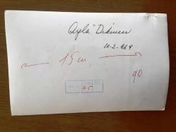 AYLA DİKMEN'İN ORİJİNAL 2'Lİ FOTOĞRAF SETİ - 18 x 12 cm ve 11 x 16 cm EBADINDA 2 ADET FOTOĞRAF - SİYAH & BEYAZ - 10 ŞUBAT 1969 TARİHİNDE AYLA DİKMEN'İN DİŞ MUAYENESİ OLUP BİR MUKAVELE İMZALADIĞI ANLARDA ÇEKİLMİŞ 2 FARKLI KARE