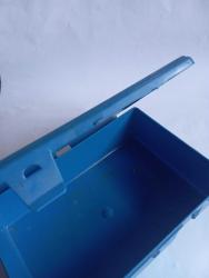 Eskilerden Opel araç ilk yardım çantası. Sert plastik