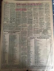 YENİ SABAH GAZETESİ 25 KASIM 1963 YIL :25 SAYI :8873--Kaatili Vurdular --İnönü ,törende bulunmak üzere dün Washington a gitti ---Cenaze töreni bugün yapılıyor ---Bayan Kennedy ayin de dua etti ---Kennedy nin 45.Yaş Günü ve Marilyn Monroe --Başkan Johnson Çarşamba Günü Kongreye Hitap Edecek --Devlet adamları Washington da toplanıyor ---Nihayet Castro da konuştu ---Seçim Sohbeti : Siyavuşgil --New Deal , kahramanı ve halk çocuğu  Teksaslı L.B.Johnson ---Amerika nın yeni 1 numaralı kadını Lady Bird Taylor --Yeni Bir Tiyatro Kuruldu : Gen -Ar ---Fenerbahçe ,K.Yaka yı da yenemedi :0-0--Galatasaray ,İstanbul u Metin in golleriyle yendi :3-0--B.Spor ,H.Tepe den 2 puan kopardı :2-1--PTT ,Altay la berabere kaldı --Feriköy dün G.Tepe den puan aldı :0-0--