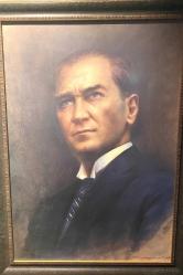İranlı ünlü ressam Javad Soleimanpour 'dan Kağıt Üzeri Pastel Realizm Atatürk Portresi