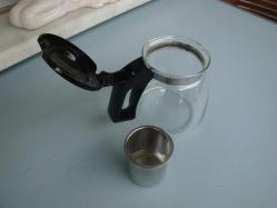 CAM DEMLİK -  PASLANMAZ ÇELİK SÜZGEÇLİ - 2. EL  ÇOK TEMİZ DURUMDA