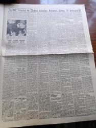 Havadis Gazetesi - 27 Kasım 1960 - Vinylex Ve Nedim Ökmen Davaları Anayasa Davası İle Birleştirildi - 6 7 Eylül Davası Savcının Mütalaası İçin 3 Aralık Tarihine Talik Edildi - Kurucu Meclis Yasası Dün Milli Birlik Komitesine Verildi - Füruzan Tekil Beraat Etti - Demokrasiye İnanmak Yaşam Gökhan Evliyaoğlu Köşe Yazısı - Karıştırıcılar Kim Yazan Orhan Seyfi Orhon Köşe Yazısı - Temel Reis Çizen Ralph Stein - Deliler Gülüyor Yazan Süleyman Tekil Yazı Dizisi - Halide Dolu Ressam Oldu - Basından Özetler - Bütün Sporcular İçin Af Çıktı - Affetmeyen Kadın Yazan Jean P. Moreau Yazı Dizisi - Bulmaca - Ankara Radyosu Programı - Bu Ceset Kimin Yazan W. J. Yazı Dizisi - İstanbul Şehir Tiyatrosu Programı - Milli Futbol Takımımızdan Zafer Bekliyoruz - Antrenör Puppo Sandro - A Milli Takımımız Bulgaristan Karşısında - Varol Ürkmez - Turgay Şeren - İsmail Kurt - Metin Oktay Fotoğraf - Can Bartu Fotoğraf - Lefter Küçükandonyadis Fotoğraf - A Milli Takım Futbolcuları Foto - Bulgaristanla İlk Milli Maç