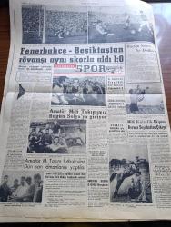 Yeni İstanbul Gazetesi - 13 Haziran 1960 - Geçici Anayasa Gece İlan Edildi - Anayasaya Göre Sakıtlar Dokuz Kişilik Yüksek Adalet Divanı'nda Yargılanacak - Denizde Hürriyet Mitingi - Anayasa 4 Bölüm Ve 27 Maddeden Kurulu - Celal Bayar Vatana İhanet Suçu İle Yargılanacak - Eski Vali Ethem Yetkiner ve Belediye Reisi Kemal Aygün İfade Veriyorlar - İdam Cezası Kimler İçin Talep Edilecek - Basın İçin Anayasa Teminatı İsteniyor - Cemal Gürsel Çankaya Köşkünde Oturacak -  Sarı Melek Yazan Reşat Enis Yazı Dizisi - James Bond Çizen Jan Fleming - Cici Teyze Çizen Saunders ve Ernst - Abdülhamid Ve Ortadoğu'da Komitacılar Yazan Nizamettin Nazif Tepedelenlioğlu Yazı Dizisi - Bugünkü Burç Falınız - 19  Mayısta Mustafa Kemal Büyük Kurtuluşun Mucizevi Hikayesi Yazan Naşit Uluğ Yazı Dizisi - Eisenhower'in Ziyareti Dolayısıyla Tokyo'da Güvenlik Tedbirleri Alındı - Paris'te Cezayirli Milliyetçiler İle Polis Arasında Çarpışmalar Oldu - Fenerbahçe Beşiktaş'tan Rövanşı Aynı Skorla Aldı 1 0