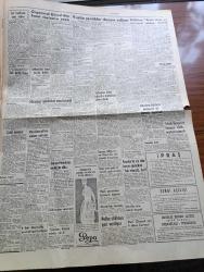 Hürriyet Gazetesi - 1 Haziran 1960 - Dahiliye Vekili Tümgeneral Muharrem İhsan Kızıloğlu Dün Sabık İktidar Şefleri Hesap Gününü Bekliyor Dedi - İstanbulda Gece Yasağı 3 Saate Kadar İndi - Vali Refik Tulga Taşlıtarlada Dargınları Barıştırdı - İsimsiz Kadın Aşk Ve His Romanı Yazan Theresa Drake Yazı Dizisi - Kanser Hakkında Son Bilgiler - Ankarada Hürriyet Mücadelesi Nasıl Başlamıştı - Allah Çocukları Unuttu Yazan Oya Baydar Yazı Dizisi - Hürrem Sultan Yazan Feridun Fazıl Tülbentçi  Yazı Dizisi -  Celal Bayar Migros Ve Gima'da En Büyük Hissedar - Gökler Hakimi Gordon Çizgi Roman -Milli Birliğin Işığı Altında İzmir Tarihî Bir Gün Yaşadı - Güreş Milli Takımlarımız Dün Burgaz'a Hareket Etti - Orgeneral Cemal Gürsel Dün Basın Toplantısı Yaptı - Sabık İktidar Mensupları Hakkında Tahkikat Açılması Dün Kararlaştırıldı - Hürriyet Şehidi Teğmen Ali İhsan Kalmaz - Tuğgeneral Sıtkı Ulay - Kurmay Albay Alparslan Türkeş Dün Başvekalet Müsteşarı Oldu