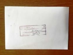 NEJAT UYGUR'UN ORİJİNAL FOTOĞRAFI - 18 x 12 cm EBADINDA - SİYAH & BEYAZ - NEJAT UYGUR, SAHNE ARKADAŞLARI ve AİLESİYLE TOPLUCA POZ VERİRKEN ÇEKİLMİŞ ÇOK GÜZEL BİR KARE, EN ÖNDE OTURAN OĞULLARI SÜHEYL UYGUR ve BEHZAT UYGUR