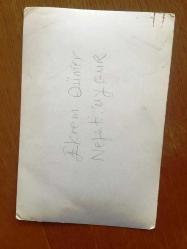 NEJAT UYGUR'UN ORİJİNAL FOTOĞRAFI - 18 x 12 cm EBADINDA - SİYAH & BEYAZ - NEJAT UYGUR ve EKREM DÜMER TİYATRO OYUNUNDA BİRLİKTE SAHNE ALIRKEN ÇEKİLMİŞ BİR KARE