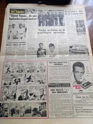 Hürriyet Gazetesi - 18 Haziran 1960 - Maliye Vekili Ekrem Alican Milyarlık Borçları Açıkladı - Hazine İmkanlarını Tüketen Sabıklar Sadece 16 Ton Serbest Altın Bırakmış - Yüksek Adalet Divanı Çalışmalarını Tanzim Eden Kanun Hazırladı - 12 Üniversitelinin Aramaya Rağmen İzleri Bulunamadı - Devlet Demiryolları'nda 675 Bin Liralık Bir Suistimal Meydana Çıkarıldı - Dün Eyüp'te Yapılan Büyük Hürriyet Mitingi - İstanbul Valisi Refik Tulga Estergon Fatihi Mehmet Paşa'nın Kabrini Ziyaret Etti - Türkiye Musevi Cemaati Reisi Hahambaşı Rafael Saban Dini Sembol Kolyesini Hazineye Hediye Etti - Suriye'de Türk Parası Yükseldi - İsimsiz Kadın Aşk Ve His Romanı Yazan Theresa Drake Yazı Dizisi - İstanbul Radyosu Müdürü Kurmay Binbaşı Kenan Ersoy Dün İmam Hatip Okulu Öğrencileriyle Konuştu - Dedektif Nik'in Maceraları Çizgi Roman -  Adnan Pekak Çakıl Gazinosunda - Mukaddes Sır Aşk Ve Macera Romanı Çizen Faruk Geç -  Gina Lolobrigida Yüzünden Toronto Harp Meydanına Döndü - Gürsel Kupası