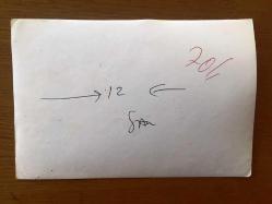 NEJAT UYGUR'UN ORİJİNAL 2'Lİ FOTOĞRAF SETİ - 18 x 13 cm EBADINDA - SİYAH & BEYAZ - NEJAT UYGUR TİYATRO SAHNESİNDE EŞEĞİ İLE BİRLİKTE OYNARKEN ÇEKİLMİŞ 2 FARKLI KARE