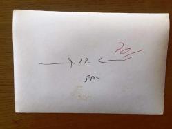 NEJAT UYGUR'UN ORİJİNAL 2'Lİ FOTOĞRAF SETİ - 18 x 13 cm EBADINDA - SİYAH & BEYAZ - NEJAT UYGUR TİYATRO SAHNESİNDE EŞEĞİ İLE BİRLİKTE OYNARKEN ÇEKİLMİŞ 2 FARKLI KARE