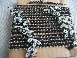 T - APLİKELİK -  İĞNE İLE YAPILMIŞ BONCUK OYASI