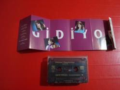 HÜNER COŞKUNER GİDİYOR ESKİ BANDROL KASET