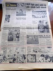 Hürriyet Gazetesi - 12 Ağustos 1960 - Eskişehir'de Konuşan Devlet Başkanı Cemal Gürsel - Türk Kültür Dernekleri Bu Ay Faaliyette Geçiyor - Yunanistan Da Ordusunu Gençleştiriyor - Yapılmayan Yollar İçin Yüz Binlerce Lira Ödenmiş - Nurcular Hakkında Malumat İstendi - Petrol Değil Hidrojen Gazı - İsimsiz Kadın Aşk Ve His Romanı Yazan Theresa Drake Yazı Dizisi - Diplomasi Ve İlim Yazan Doçent Doktor Vakur Versan - Olimpiyatlar İçin Yeni Seri Pul Hazırlandı - Sevim Tanürek Belvü Aile Gazinosunda - İsviçre'ye Yabancı Para Akını Endişe Uyandırıyor - Sancılı Toprak Cezayir Yazı ve Resimler Tahsin Öztin Yazı Dizisi - Mukaddes Sır Aşk Ve Macera Romanı Çizen Faruk Geç - Güney Kore'deki Demokrasi Tecrübesi -  Amerika'nın İlk Feza Limanını Gezerken - Hürrem Sultan Yazan Feridun Fazıl Tülbentçi Yazı Dizisi - Milli Ligin Yeni Şekli İki Gün İçinde Belli Olacak - Roma Olimpiyatına İştirak Edecek Güreşçilerimizin Son Seçme Müsabakaları Bugün Yapılıyor - Amatör Milli Takımımız Fenerbahçe'ye Yenildi