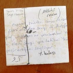 PİYANİST ŞANTÖR YAVUZ ÖZIŞIK'IN ORİJİNAL FOTOĞRAFI - 12 x 11 cm EBADINDA - SİYAH & BEYAZ - YAVUZ ÖZIŞIK ve SEVGİLİSİ SEVGİ HANIM'IN BİR YEMEK MASASINDAYKEN İLK KEZ BİRLİKTE ÇEKİLEN FOTOĞRAFLARI