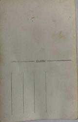 İstanbul Üniversitesi Beyazıt Ana Yerleşkesi bahçesindeki Atatürk heykeli önünde,Takım elbise giyinip heykellerin önünde poz veren iki erkek fotoğrafı  ,ORİJİNAL SİYAH & BEYAZ, 14 x 9cm EBADINDA - 1940'LAR, 1950'LER, 1960'LAR ve 1970'LER