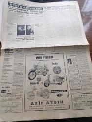 Cumhuriyet Gazetesi - 8 Eylül 1960 - Vatandaş Türkçe Konuş Yazan Nadir Nadi Köşe Yazısı - Düşük İktidar Devrine Ait Ele Geçen Yeni Vesikalar - Amerika 1958 de Bizi Üç Defa Protesto Etmiş - CHP Seçim Beyannamesi Hazırlıklarına Başlıyor - İşçilerle İlgili İki Mühim Tasarı - Kolektif İş Ve İşçi Kanun Tasarısı Hazırlanıyor - Şampiyon Güreşçilerimiz Neler Söylediler - Akis Mecmuası Aleyhine Açılan Basın Davasına Dün Bakıldı - Mükerrem Sarol Ve Adnan Menderes'in İfadeleri Alındı - Sabah Şarkısı Yazan Taylor Caldwell Yazı Dizisi - Kongolular Birleşmiş Milletlerin Elinde Bulunan Radyo Evini İşgal Ettiler - Resimli Roman Başkasının Günahı Çizen Yves Sayol - Patti Çizgi Roman - Kilisede Cinayet Yazan Georges Simenon Yazı Dizisi - Bay Oscar Karikatür - Asım'ın Nesli Ve Devrim Kuşakları Yazan Ömer Ünsal - Metin Oktay Cezalı - Pistlerin İlahları Konuşuyor - Ferdi Yarışmada Nail Gönenli İle Cevdet Sümer 2. Tura Kaldılar - Dünkü Müsabakalarda Yeni Rekorlar Kırıldı - Erdoğan Akpınar - Arı Bisküvileri