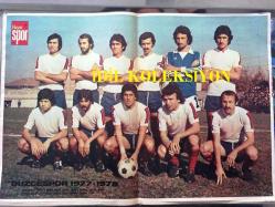 HAYAT SPOR DERGİSİ - 30 KASIM 1977 - SAYI: 48 - İSKENDERUNSPOR 1977 TAKIM KADROSU POSTERİ - KARABÜKSPOR 1977 TAKIM KADROSU POSTERİ - ARKA KAPAK, DİYARBAKIR'LI VEHBİ POSTERİ - DÜZCESPOR 1977-78 TAKIM KADROSU POSTERİ - KAJGANİÇ - SLİMA, ZEKİ DOMAC - VEYSEL SERÇE - TRABZONSPOR - NEJAT KASAPOĞLU - HALİT KIVANÇ - ERGİN SANVER - SEMRA TÜRKÇÜ - SALİH SEZER - YUGOSLAVYA - İSPANYA - BOLİVYA - MACARİSTAN - CEM ATABEYOĞLU - EMİN OĞUZ - FUTBOL ÖĞRETİYORUZ, DANNY BLANCHFLOWER - DİETER MÜLLER - İ REFİ BALKIŞ - ERDEN GÜLEY - CİHANER ÖZTÜRK - POSTERLİ 32 SAYFA TAM TAKIM SPOR DERGİSİ