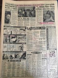 YENİ SABAH GAZETESİ 11 ARALIK 1963 YIL :26 SAYI :8889---Buhranın 8. gününde MP ve YTP ,İnönüsüz  hükümet istediler --Demirperde  gemileri yolcular boğazdan geçiş de hapsediliyor --İşcan Belediye Reisliği koltuğuna dün oturdu --Bir çocuk ablasını kaçıran şahsı vurdu ---Hırsızlıktan hapis yatan genç Toto dan 308 bin lira kazandı ---Aden de bakanlar yüksek komisere el bombası atıldı --Doğu da kardan yollar kapandı --900 bin lira değerinde baz morfin ele geçti ---Reform Kabinesi ? : Siyavuşgil --Fazla buğday istihsali Amerika ya dert oldu ---Zanzibar da müstakil bir devlet oldu --Beyaz perde de yeni bir isim :T.Tunçalıp --7 rakamı  Akın -Gürsu çiftine uğursuz geldi ---Fenerbahçe-Lınfıeld --Galatasaray -Zurich üçüncü defa karşı karşıya --Güreş kampında son seçmeler dün yapıldı --Beşiktaş  da Usuuğlu yine ceza yağdırdı ---Ali Uras da istifa sebeplerini dün açıkladı --