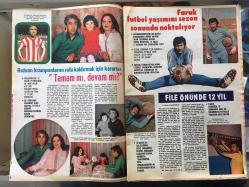 HAYAT SPOR DERGİSİ - 10 MAYIS 1978 - SAYI: 19 - MERSİN İDMANYURDU 1978 TAKIM KADROSU POSTERİ - ECZACIBAŞI BASKETBOL TAKIMI 1978 TAKIM KADROSU POSTERİ - ARKA KAPAK; ADANASPOR'LU ERHAN POSTERİ - FENERBAHÇE - ZONGULDAKSPOR - VEYSEL SERÇE - BEŞİKTAŞ - GALATASARAY - TRABZONSPOR - ALTAY - DİYARBAKIRSPOR - NEJAT KASAPOĞLU - HAMDİ SERPİL TÜZÜN - ZAKİR BARUTÇU - SALİH SEZER - CEM ATABEYOĞLU - SAMSUNSPOR - HACETTEPE - HALİT KIVANÇ - LIVERPOOL - DAVID BEDFORD ve SUE HOLNSTROM EVLENDİ - ERGİN SANVER - CEM ATABEYOĞLU - ERDEN GÜLEY - POSTERLİ 32 SAYFA TAM TAKIM SPORM DERGİSİ