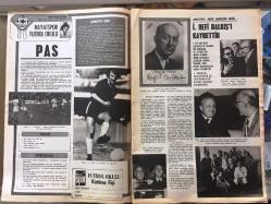 HAYAT SPOR DERGİSİ - 10 MAYIS 1978 - SAYI: 19 - MERSİN İDMANYURDU 1978 TAKIM KADROSU POSTERİ - ECZACIBAŞI BASKETBOL TAKIMI 1978 TAKIM KADROSU POSTERİ - ARKA KAPAK; ADANASPOR'LU ERHAN POSTERİ - FENERBAHÇE - ZONGULDAKSPOR - VEYSEL SERÇE - BEŞİKTAŞ - GALATASARAY - TRABZONSPOR - ALTAY - DİYARBAKIRSPOR - NEJAT KASAPOĞLU - HAMDİ SERPİL TÜZÜN - ZAKİR BARUTÇU - SALİH SEZER - CEM ATABEYOĞLU - SAMSUNSPOR - HACETTEPE - HALİT KIVANÇ - LIVERPOOL - DAVID BEDFORD ve SUE HOLNSTROM EVLENDİ - ERGİN SANVER - CEM ATABEYOĞLU - ERDEN GÜLEY - POSTERLİ 32 SAYFA TAM TAKIM SPORM DERGİSİ