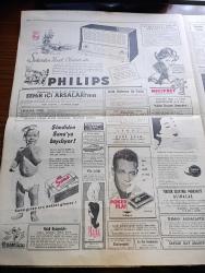 Hürriyet Gazetesi - 23 Nisan 1960 - Adnan Menderes Atina'ya 26 Mayıs'ta Gidecek - CENTO Toplantısı İçin Başvekil Adnan Menderes'in Ay Sonu Tahran'a Gitmesi De Muhtemel - 23 Nisan'ı Bugün Kutluyoruz - Adnan Menderes Profesör Baade İle Görüştü - Mülkiyeliler İnek Bayramını Kutladı - Nasır'ın Hakikat Haline Gelen Rüyaları Yazı Dizisi - Güney Kore Meclisinde Yumruk Yumruğa Kavga - Gümrükteki Otomobillerin Hepsi İçin İthal İzni Verildi - Televizyon İçin 70 Milyon Tahsis Ediliyor - NATO Devletlerinde Polaris Füzesi - İsimsiz Kadın Aşk Ve His Romanı Yazan Theresa Drake Yazı Dizisi - Dedektif Nik'in Maceraları Çizgi Roman - Adnan Pekak Maksim Gazinosunda - Kalp Aldanmaz Aşk Ve Macera Romanı Çizen Faruk Geç - Allah Çocukları Unuttu Yazan Oya Baydar - Asrın Lüks Fahişesi Rose Marie İle Sevişen Altmış Alman İş adamı Şimdi Korku İçinde - Philips Radyo - Necipbey Briyantin - Sana Nebati Margarin - Kodak - Galatasaray Karşıyaka İle Oynuyor - Fatoş Çizgi Roman - Galatasaray Avrupa Kafilesi Belli