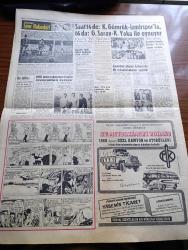 Hürriyet Gazetesi - 23 Nisan 1960 - Adnan Menderes Atina'ya 26 Mayıs'ta Gidecek - CENTO Toplantısı İçin Başvekil Adnan Menderes'in Ay Sonu Tahran'a Gitmesi De Muhtemel - 23 Nisan'ı Bugün Kutluyoruz - Adnan Menderes Profesör Baade İle Görüştü - Mülkiyeliler İnek Bayramını Kutladı - Nasır'ın Hakikat Haline Gelen Rüyaları Yazı Dizisi - Güney Kore Meclisinde Yumruk Yumruğa Kavga - Gümrükteki Otomobillerin Hepsi İçin İthal İzni Verildi - Televizyon İçin 70 Milyon Tahsis Ediliyor - NATO Devletlerinde Polaris Füzesi - İsimsiz Kadın Aşk Ve His Romanı Yazan Theresa Drake Yazı Dizisi - Dedektif Nik'in Maceraları Çizgi Roman - Adnan Pekak Maksim Gazinosunda - Kalp Aldanmaz Aşk Ve Macera Romanı Çizen Faruk Geç - Allah Çocukları Unuttu Yazan Oya Baydar - Asrın Lüks Fahişesi Rose Marie İle Sevişen Altmış Alman İş adamı Şimdi Korku İçinde - Philips Radyo - Necipbey Briyantin - Sana Nebati Margarin - Kodak - Galatasaray Karşıyaka İle Oynuyor - Fatoş Çizgi Roman - Galatasaray Avrupa Kafilesi Belli