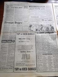 Hürriyet Gazetesi - 9 Mayıs 1960 - Rusya'da Düşürülen Amerikan Uçağı İçin Hariciye Bir Tebliğ Neşretti - İbadethaneler İle Sinema Ve Tiyatrolar Bugün Açılıyor - Sinema Ve Tiyatro Seansları 20 de Bitecek - NATO Genel Sekreteri Spaak Dün Gitti - Prenses Margaret'in Kocası Kontluk Unvanını Reddetti - Zenci Kız Festival Güzeli Seçildi - Veren Kongresi Sivas'ta Açılacak - İsimsiz Kadın Aşk Ve His Romanı Yazan Theresa Drake Yazı Dizisi - İngiltere Müşterek Pazara Mı Girecek - Dedektif Nik'in Maceraları Çizgi Roman - Gina Lolobrigida'nın Gölgesi Milko Skofic'in Hikayesi - Kalp Aldanmaz Aşk Ve Macera Romanı Çizen Faruk Geç - Sevimli Yıldız Brigitte Bardot Moda Kraliçesi Mi Oldu - Hürrem Sultan Yazan Feridun Fazıl Tülbentçi Yazı Dizisi - Beyaz Perdenin Meşhur Saçsız Yıldızı Yul Brynner Dünyanın En Mesut Adamıyım Diyor - Allah Çocukları Unuttu Yazan Oya Baydar - Fenerbahçe Bursa'daki Maçta Akınspor'u 5 1 Mağlup Etti - Ordu Futbol Takımımız Yarın Cezayire Gidiyor - Galatasaray İsviçre'de