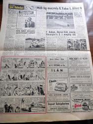 Hürriyet Gazetesi - 9 Mayıs 1960 - Rusya'da Düşürülen Amerikan Uçağı İçin Hariciye Bir Tebliğ Neşretti - İbadethaneler İle Sinema Ve Tiyatrolar Bugün Açılıyor - Sinema Ve Tiyatro Seansları 20 de Bitecek - NATO Genel Sekreteri Spaak Dün Gitti - Prenses Margaret'in Kocası Kontluk Unvanını Reddetti - Zenci Kız Festival Güzeli Seçildi - Veren Kongresi Sivas'ta Açılacak - İsimsiz Kadın Aşk Ve His Romanı Yazan Theresa Drake Yazı Dizisi - İngiltere Müşterek Pazara Mı Girecek - Dedektif Nik'in Maceraları Çizgi Roman - Gina Lolobrigida'nın Gölgesi Milko Skofic'in Hikayesi - Kalp Aldanmaz Aşk Ve Macera Romanı Çizen Faruk Geç - Sevimli Yıldız Brigitte Bardot Moda Kraliçesi Mi Oldu - Hürrem Sultan Yazan Feridun Fazıl Tülbentçi Yazı Dizisi - Beyaz Perdenin Meşhur Saçsız Yıldızı Yul Brynner Dünyanın En Mesut Adamıyım Diyor - Allah Çocukları Unuttu Yazan Oya Baydar - Fenerbahçe Bursa'daki Maçta Akınspor'u 5 1 Mağlup Etti - Ordu Futbol Takımımız Yarın Cezayire Gidiyor - Galatasaray İsviçre'de